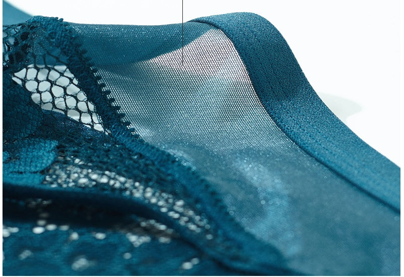 Lingerie fine triangle – Dentelle et légèreté - Prestige Flow